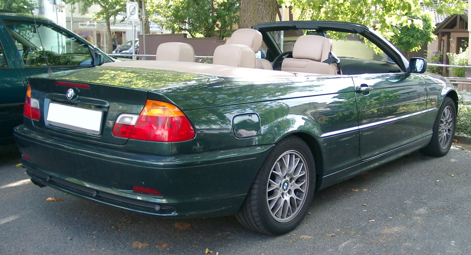 Example of a 3 Series 4 (E46)