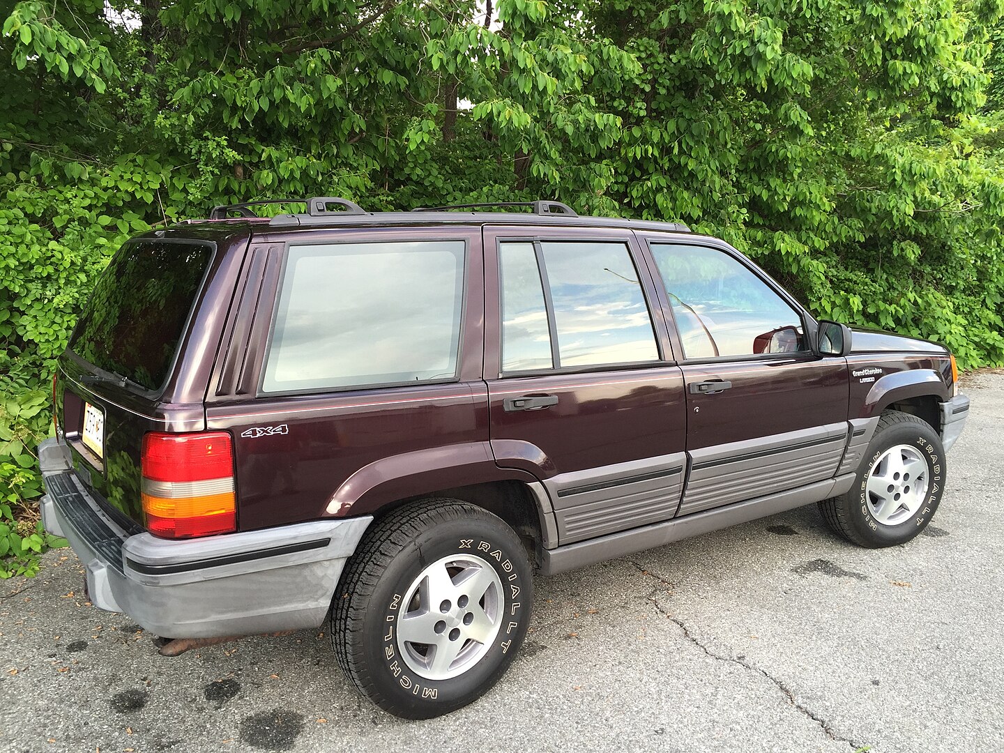 Example of a Grand Cherokee